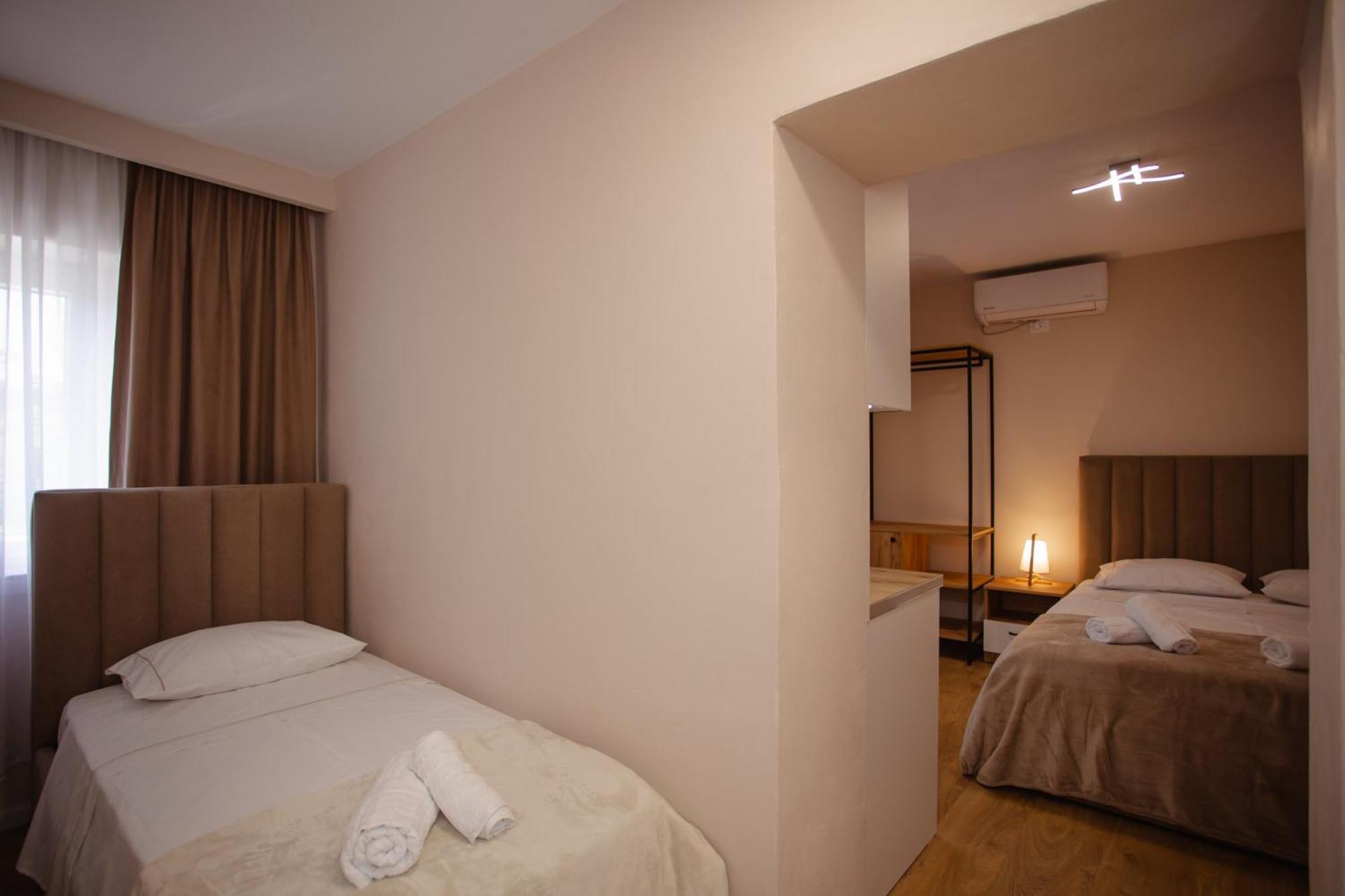 City Center Studio Apartments Shkodër Exterior foto