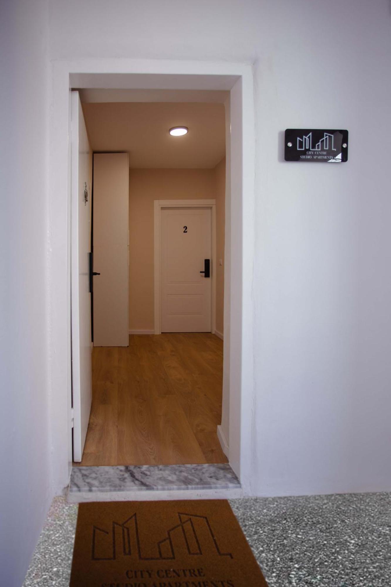 City Center Studio Apartments Shkodër Exterior foto